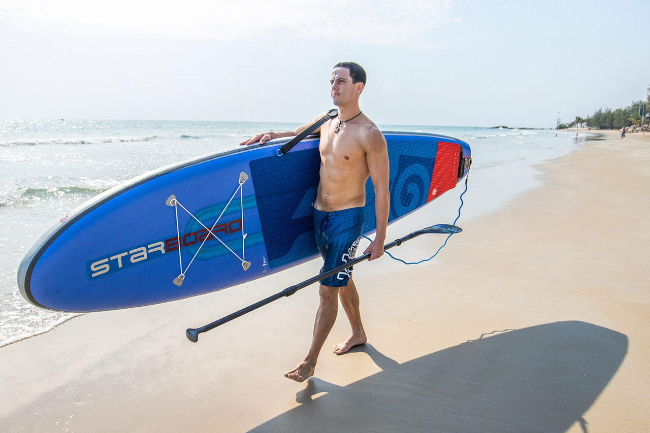 Starboard-stand-up-paddle-how-to-Shoulder-strap