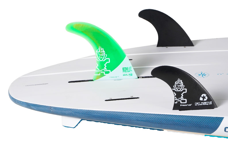 Starboard SUP Stand Up Paddleboard Surf Key Features 2021 Wide-Ride-fin-set-up